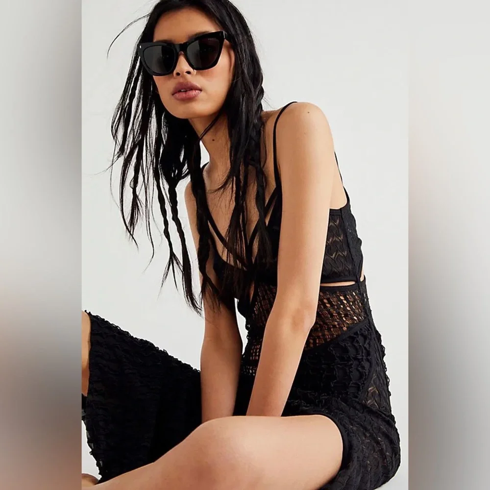 Free People Lexi Polarized Black Frame Sunglasses NWT Thick Frame